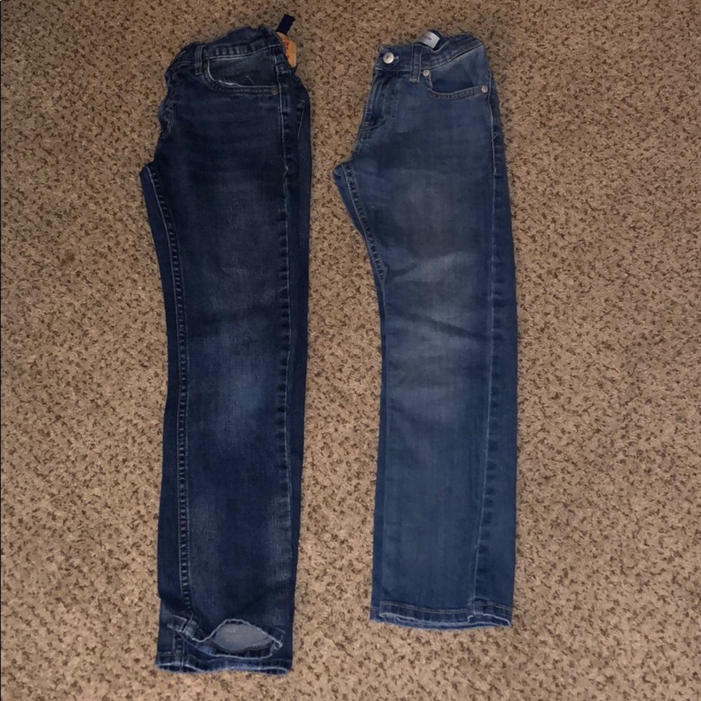2 levi jeans !!